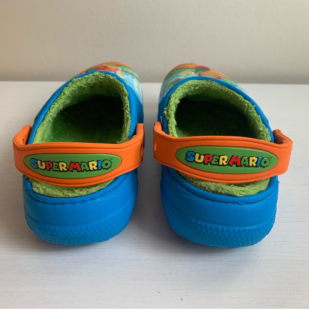 Crocs Kids Super Mario Yoshi Lined Clogs Sandals - Picture 8 of 9